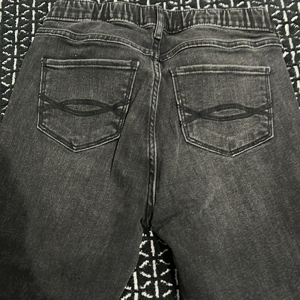 Jean - Picture 3 of 3